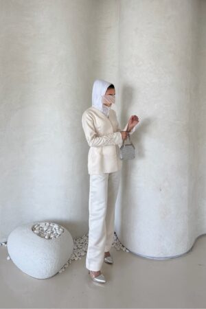 Eid 3 ( beig pants )